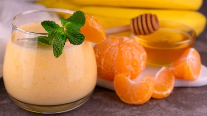 Smoothie de mandarina con plátano la opción perfecta para disfrutar tu mañana