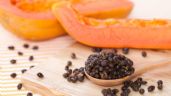 Mejora la digestión y desinflama el vientre con este delicioso té de semillas de papaya