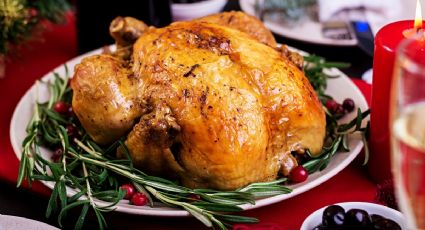 Relleno de carne para el pollo de la cena de Año Nuevo; receta e ingredientes