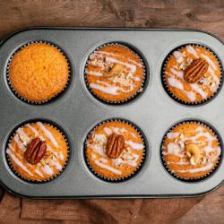 Muffins de coco con nuez, postre sencillo para acompañar tu café del día, receta fácil