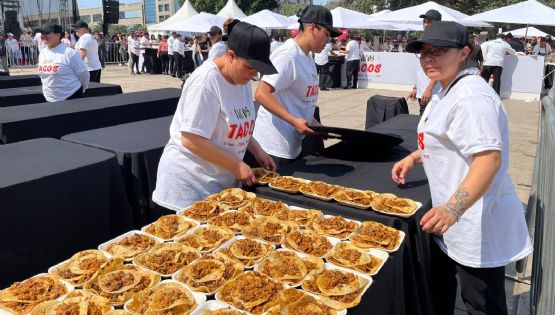 "Tacos, Tacos": Así se vive el evento gastronómico en la CDMX que rompió el Récord Guinness