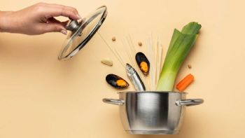 Barro, teflón o metal: Descubre cuál de estos materiales es mejor para cocinar sin arriesgar tu salud